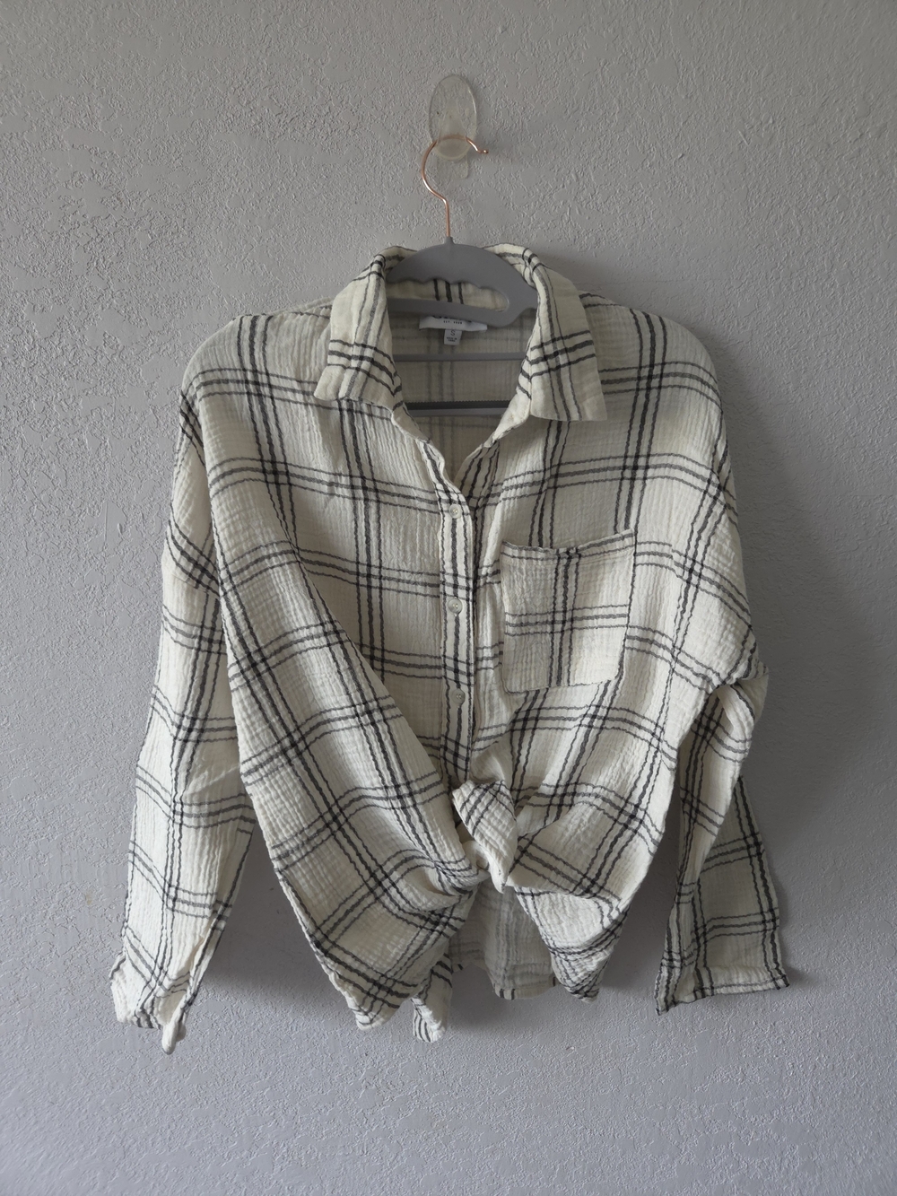 Gilli Cream Plaid Long-Sleeve Button-Down Shirt